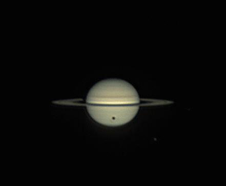 Saturne éclipse par Titan